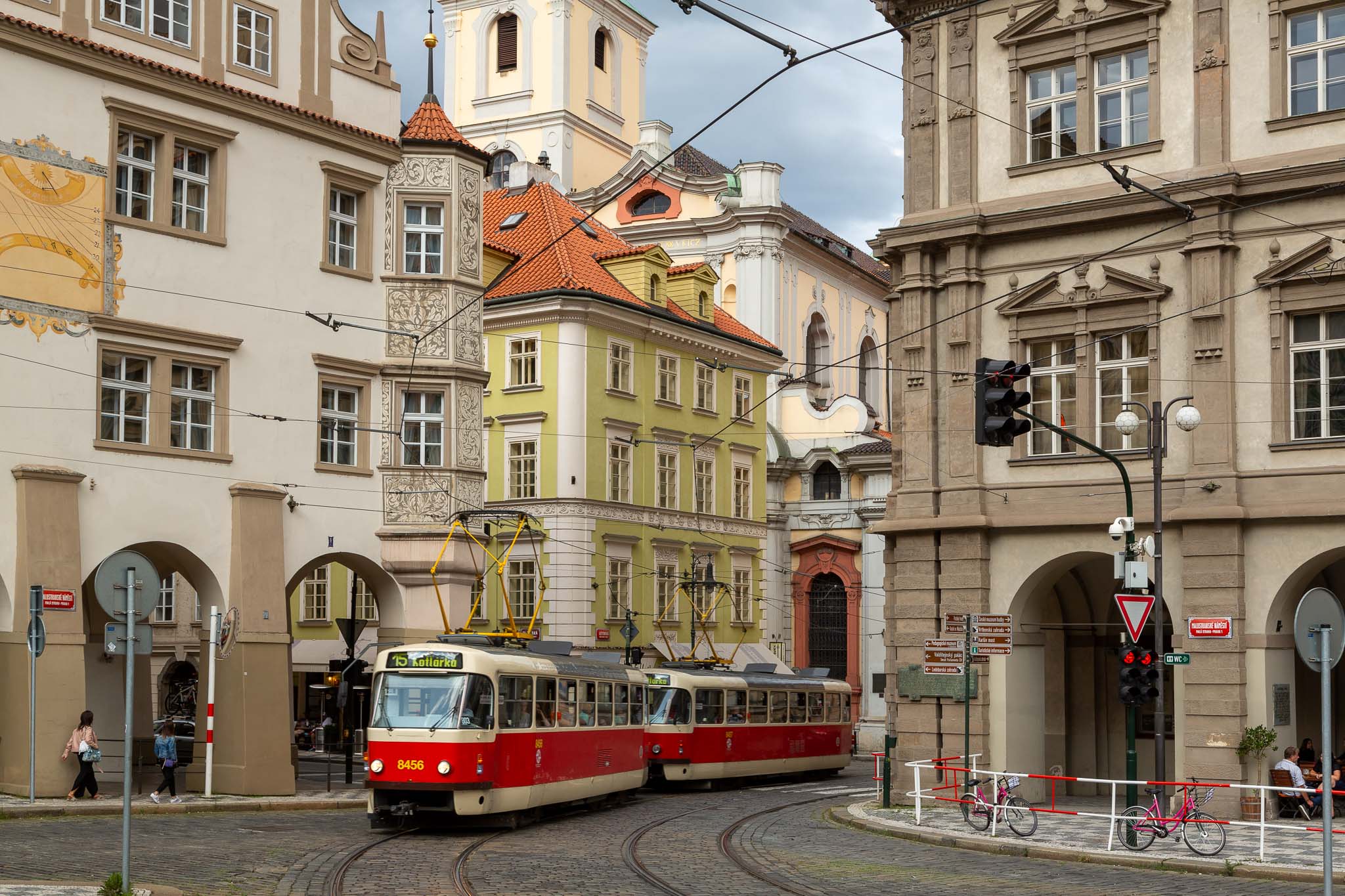 Malostranské nám?stí