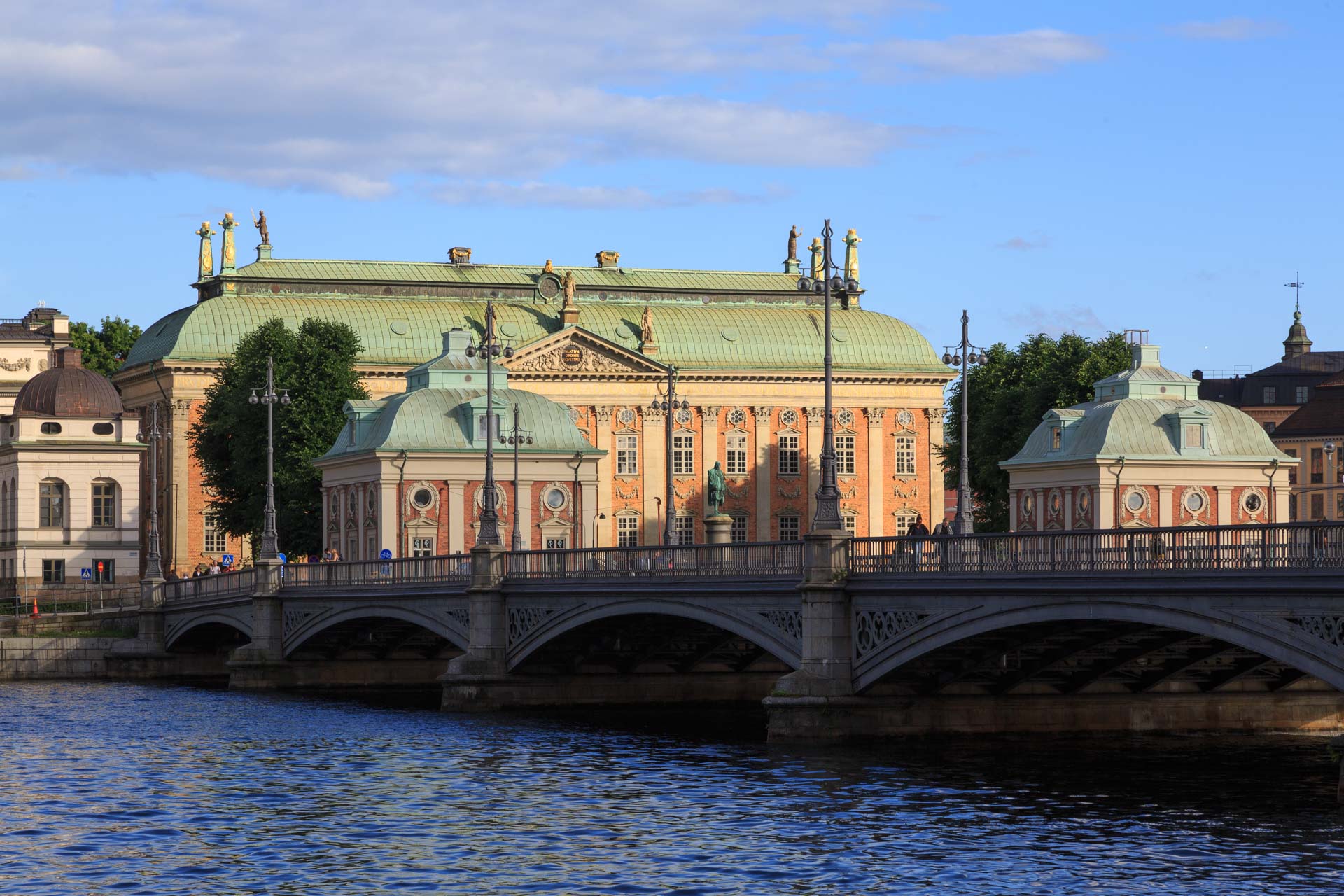 SWE16 4086