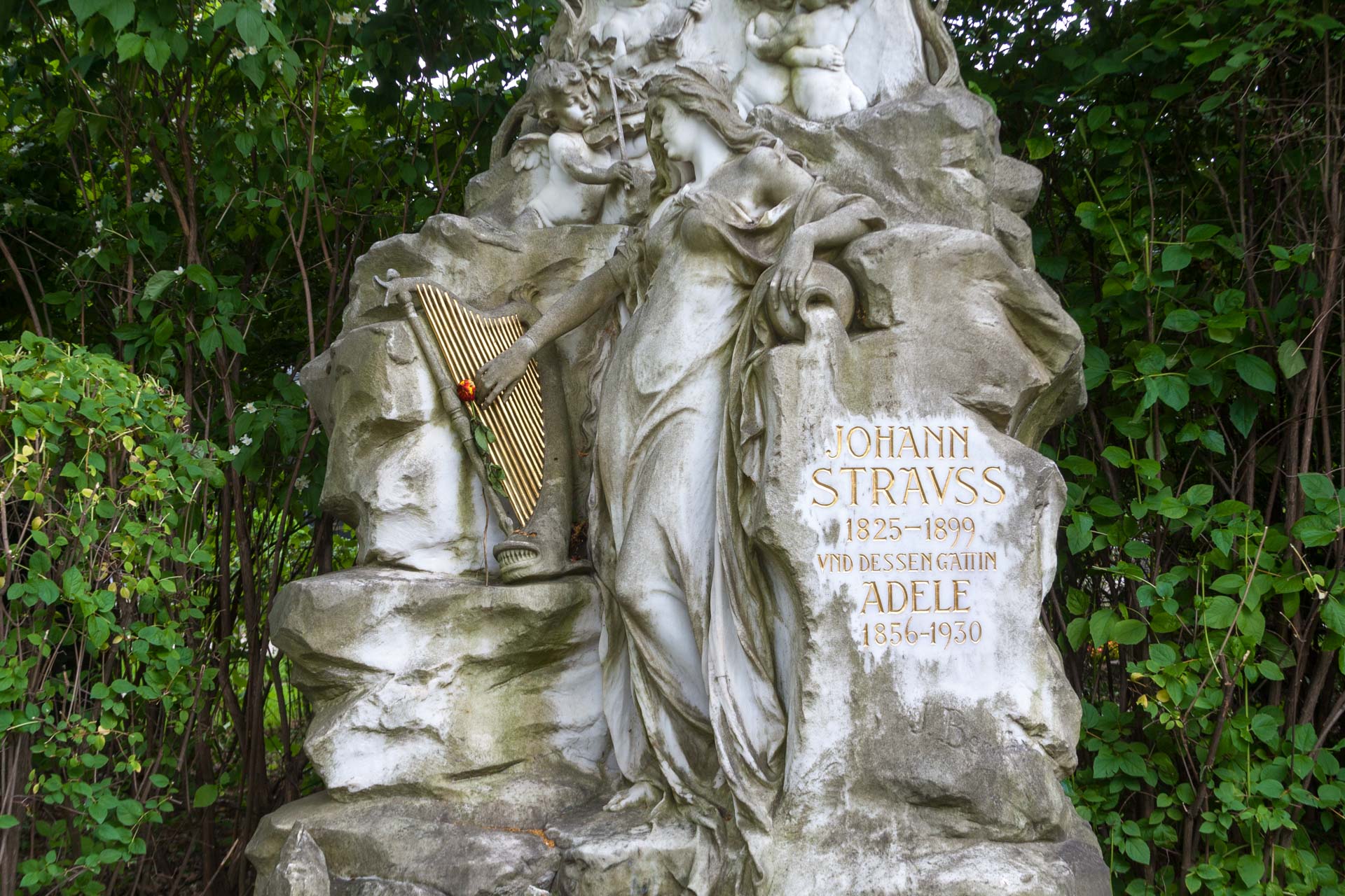 Zentralfriedhof